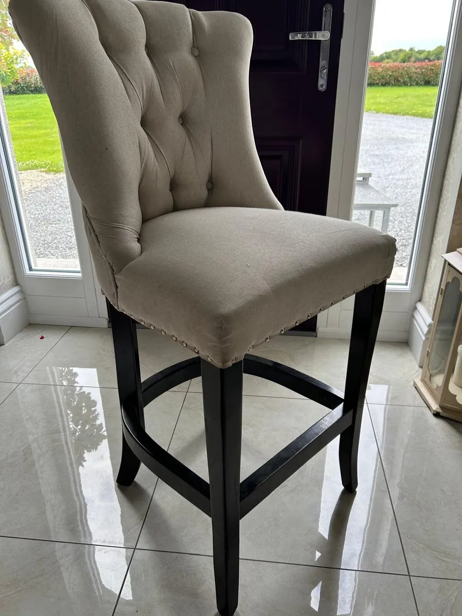 Chairs and bar stools for kitchen - Image 3