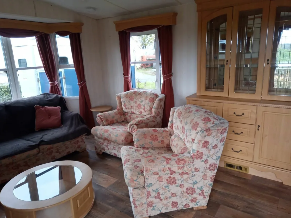 Mobile Home - Image 4