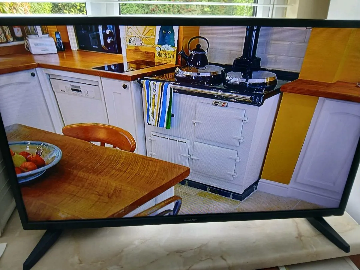 Sharp 32inch Smart hdmi tv - Image 3