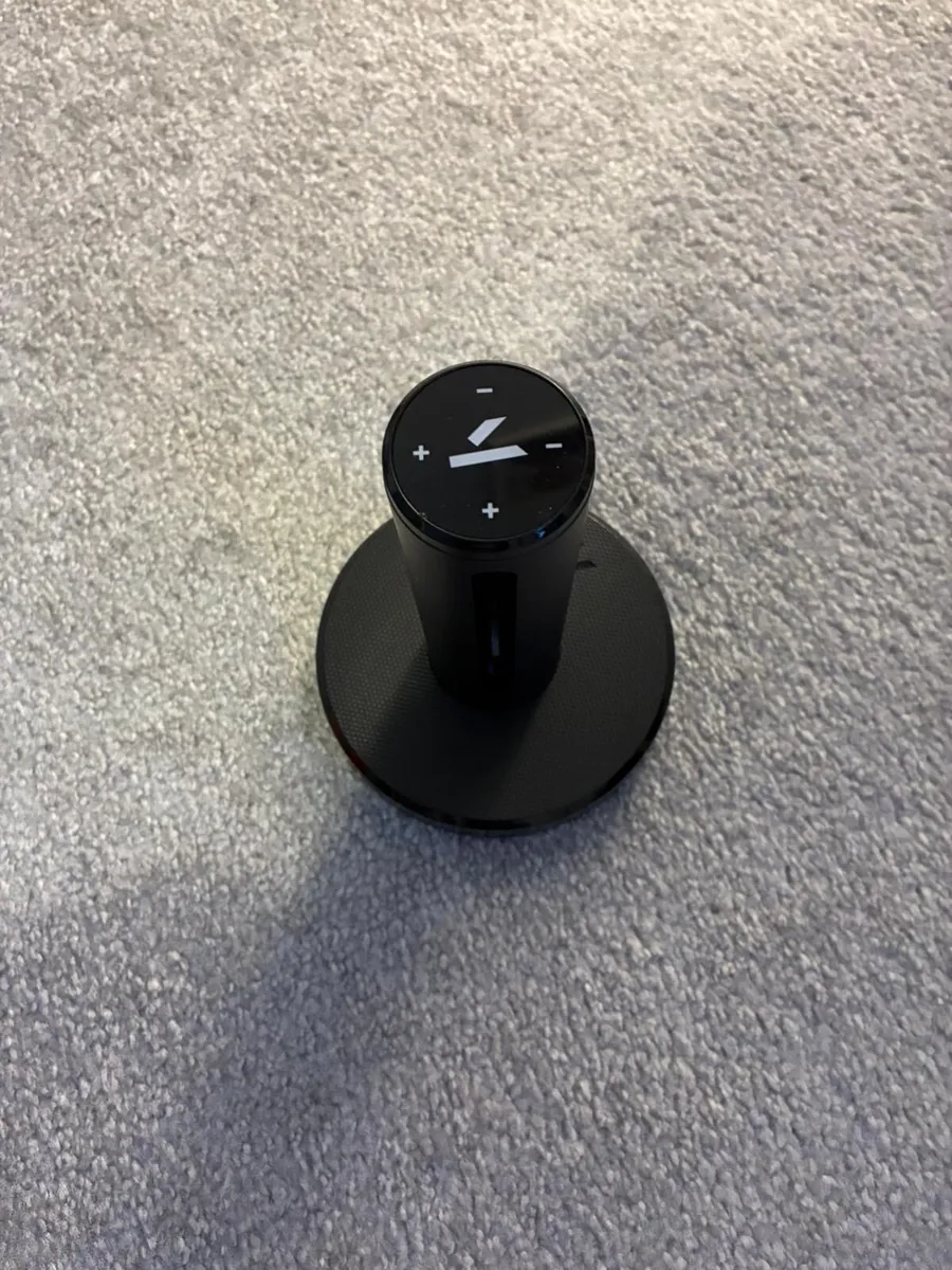 Nintendo Switch 2 controller and Charger - Image 3