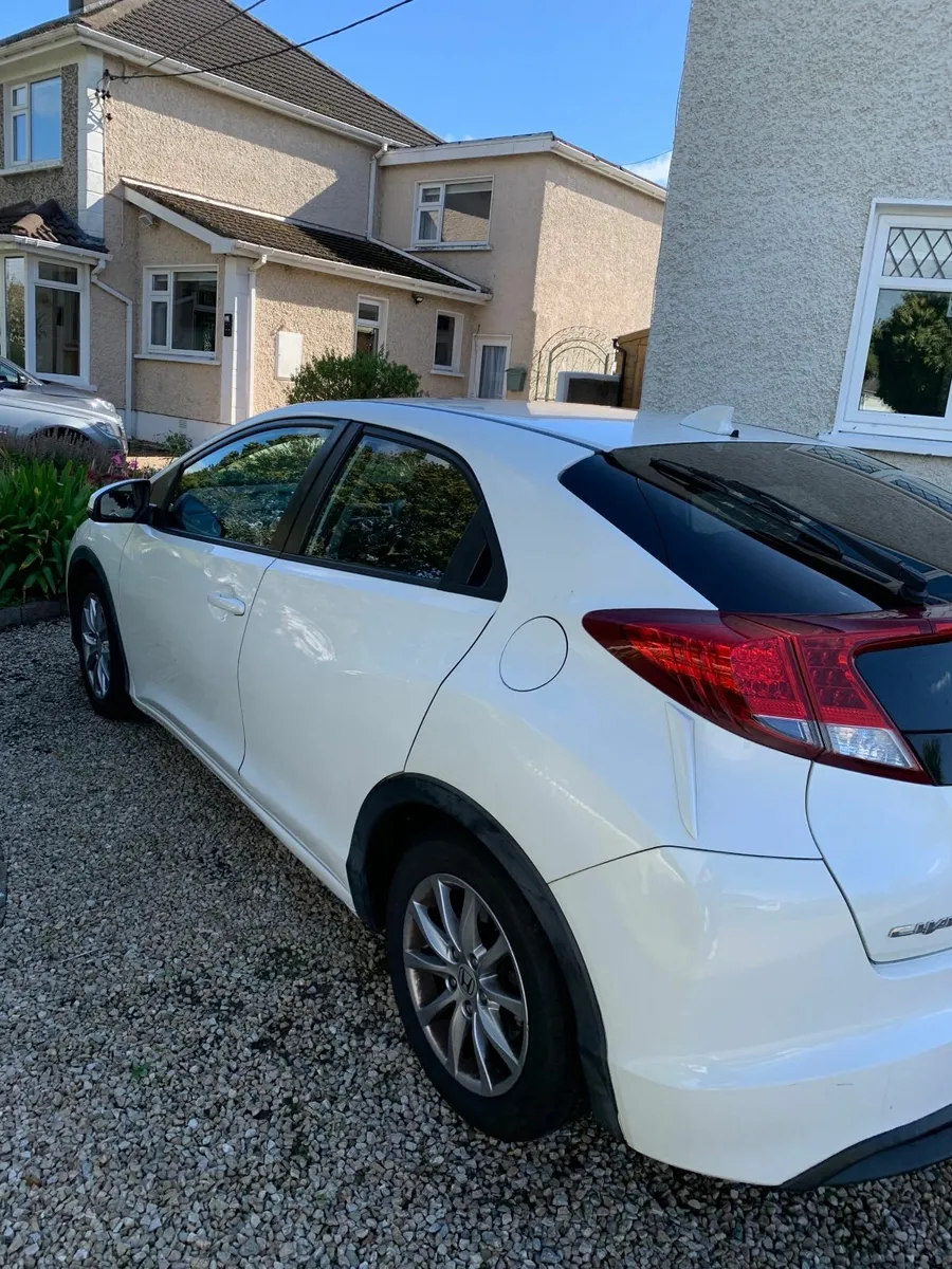 Honda Civic 2014 - Image 1