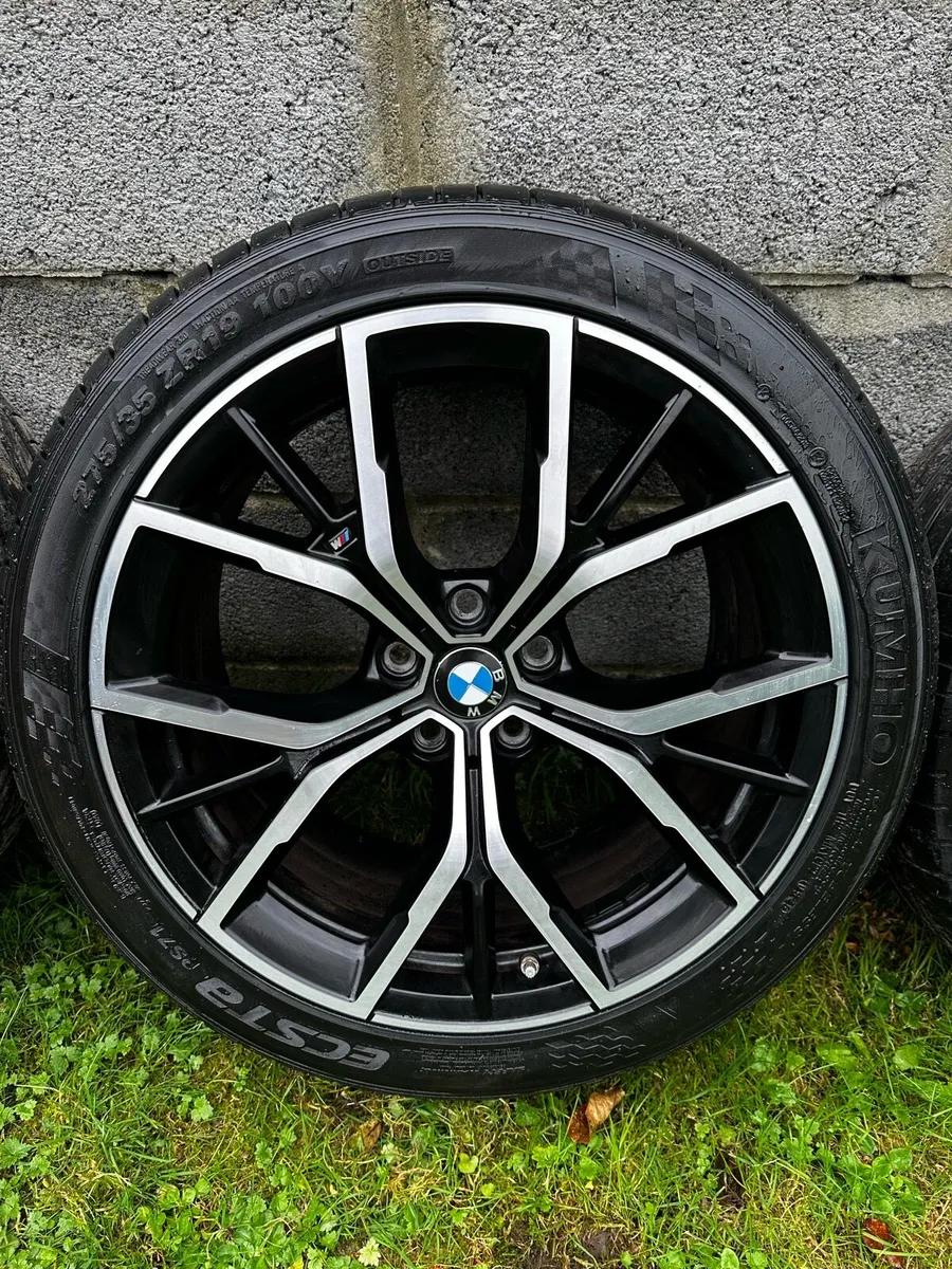 BMW 19” Genuine M Sport Alloys Great Tyres - Image 3