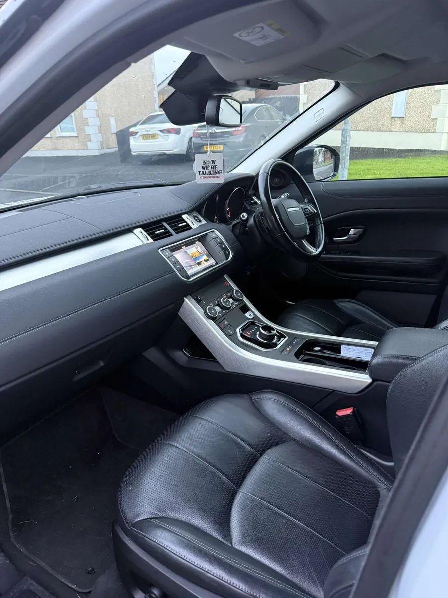 2017 Range Rover evoque - Image 4