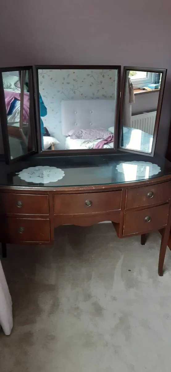 Bedroom furniture - Image 3