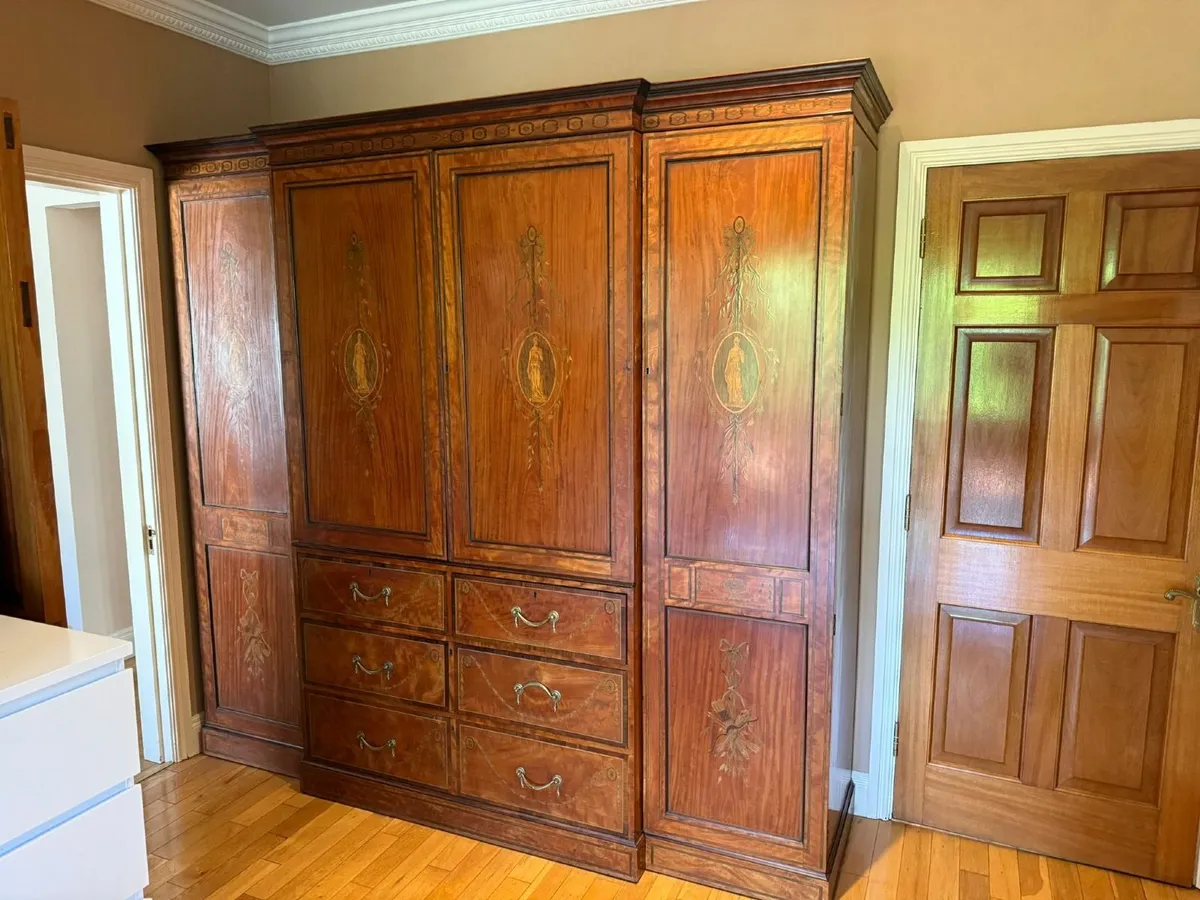Large Antique Mahogany Wardrobe - Image 1