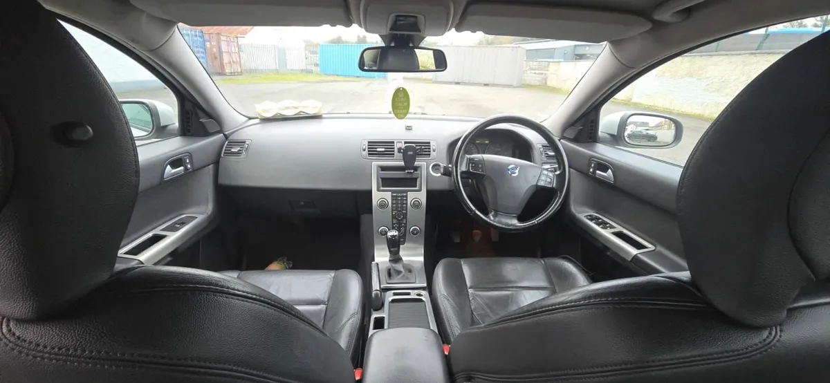Volvo S40 2009 - Image 4