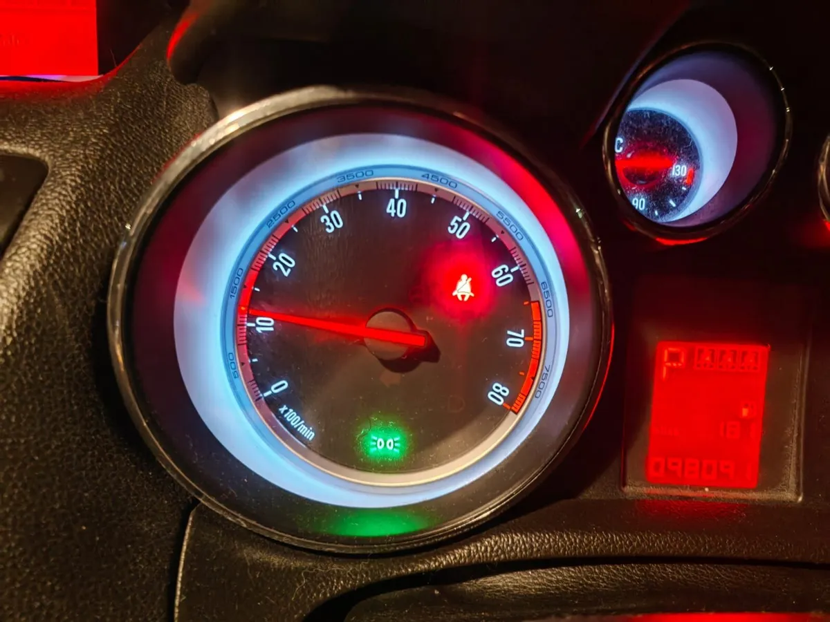 Vauxhall Opel Mokka 2015 automatic low mileage - Image 4