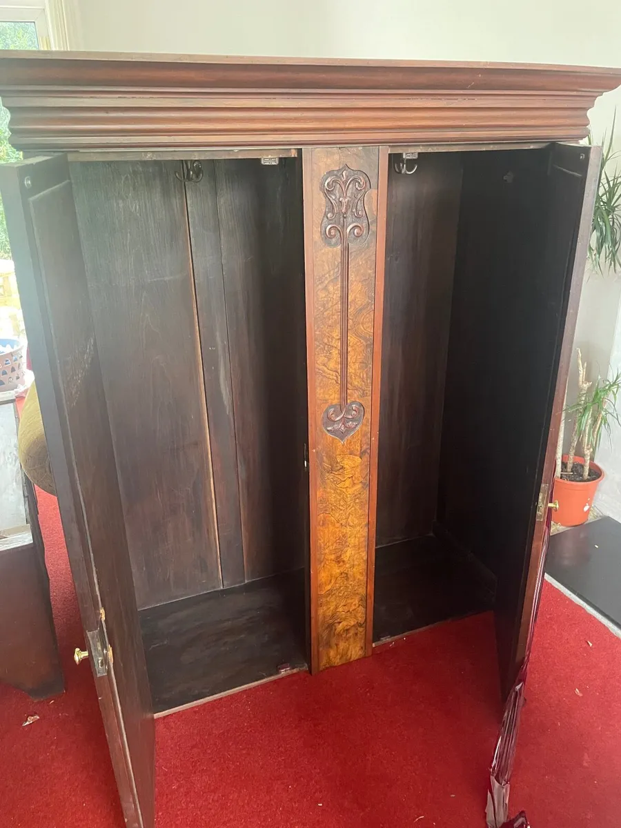Wardrobe - Image 2