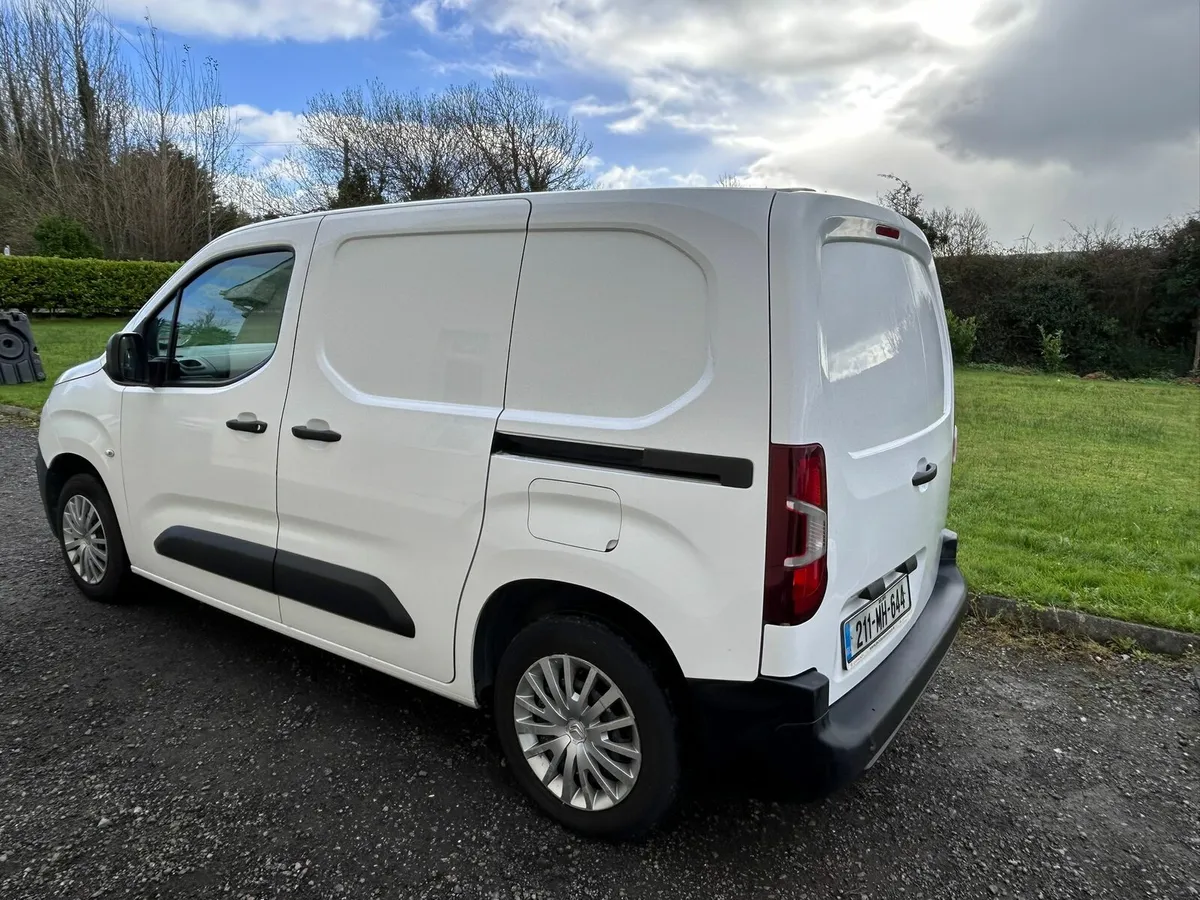 Citroen Berlingo 2021 low km irish van like new - Image 1
