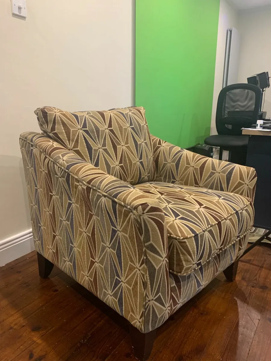 🛋️ Comfy Armchair – Excellent Condition – €165 - Image 3