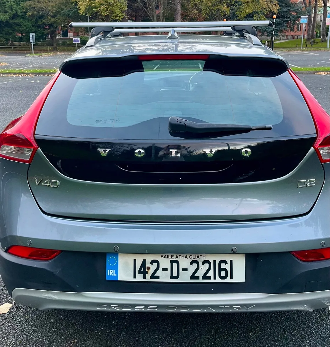 Volvo V40 2014 Diesel D2 Lux - Image 4