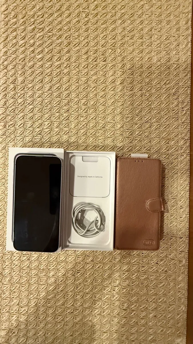 Iphone - Image 3