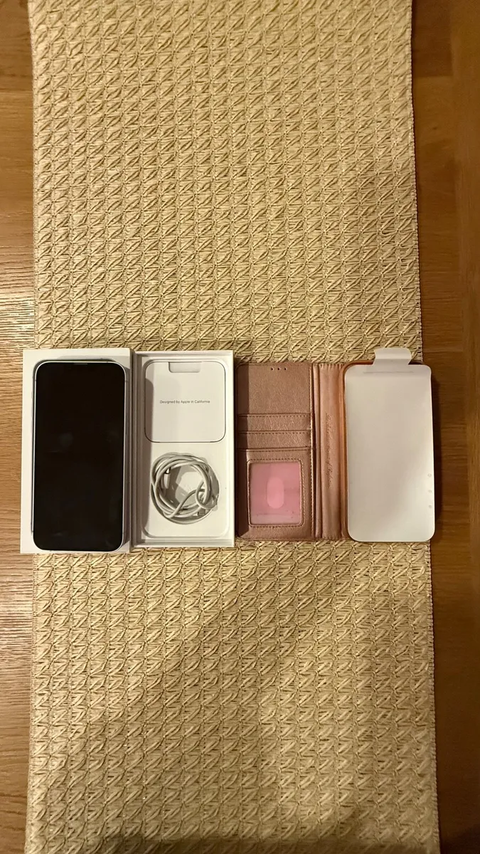 Iphone - Image 4