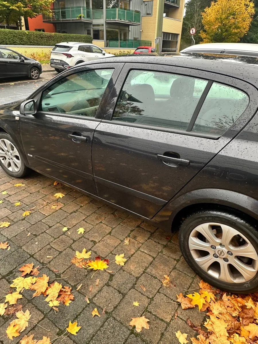 Opel Astra 2009 - Image 4