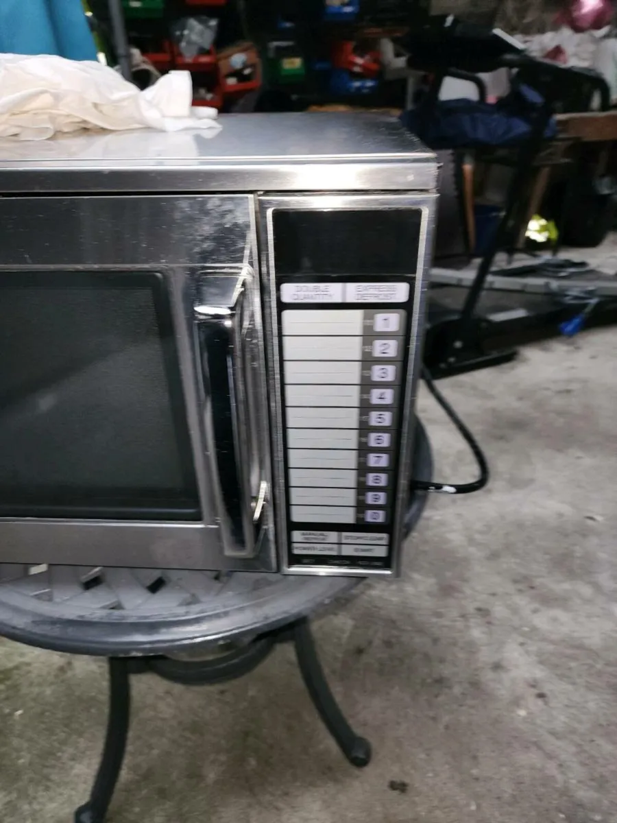 Sharp 24 at microwave oven. - Image 3