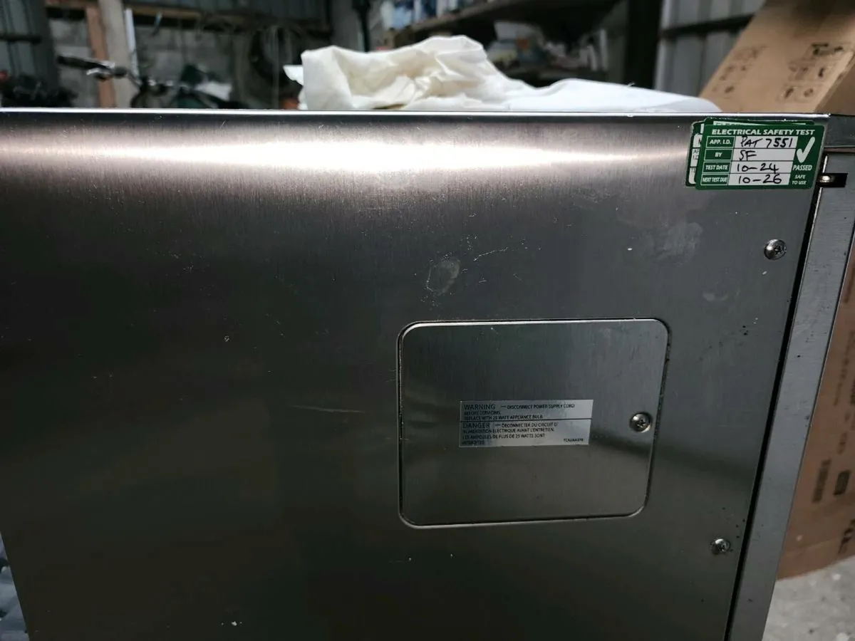 Sharp 24 at microwave oven. - Image 4