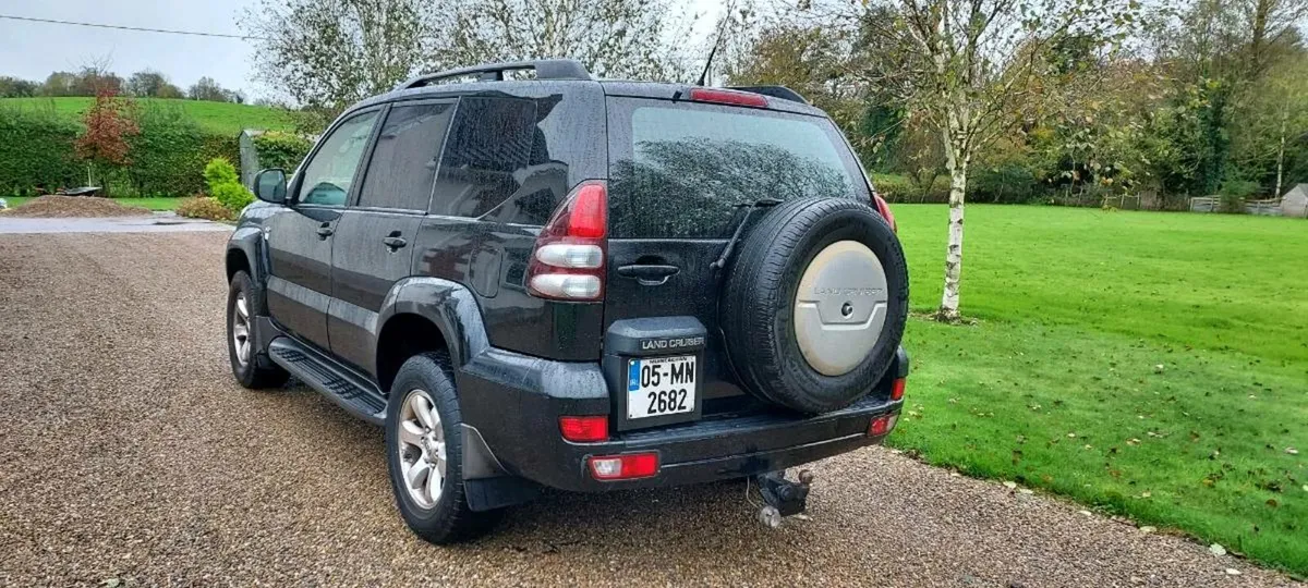 Toyota Land Cruiser - Image 3