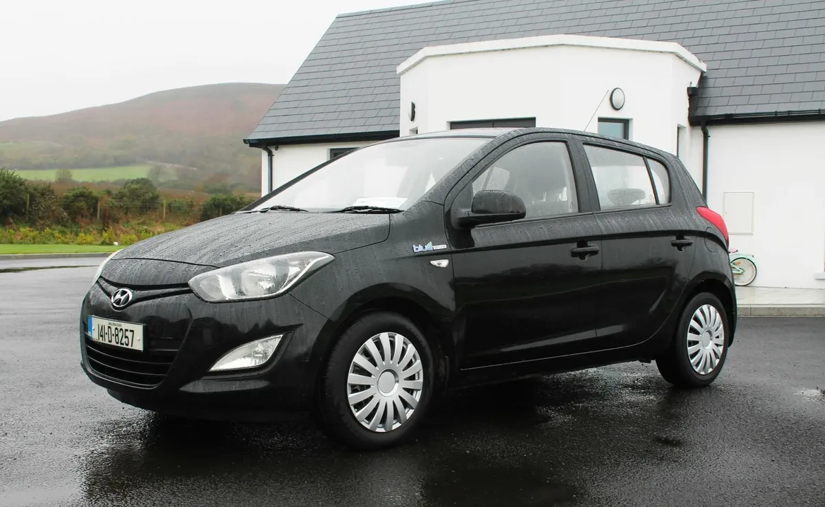 2014 Hyundai i20 1.2 petrol - Image 1