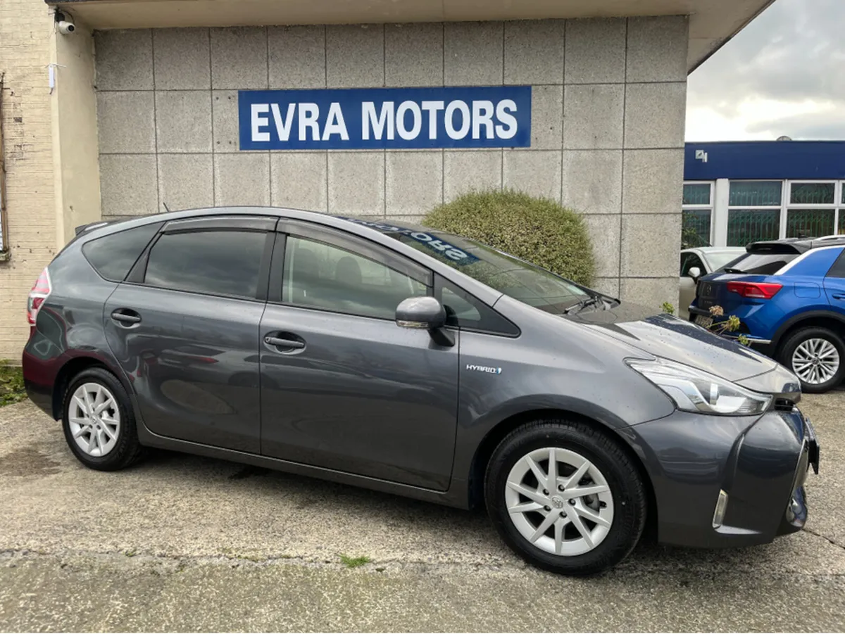 Toyota Prius AUTOMATIC 7 SEATER 1.8 PETROL HYBRID - Image 2