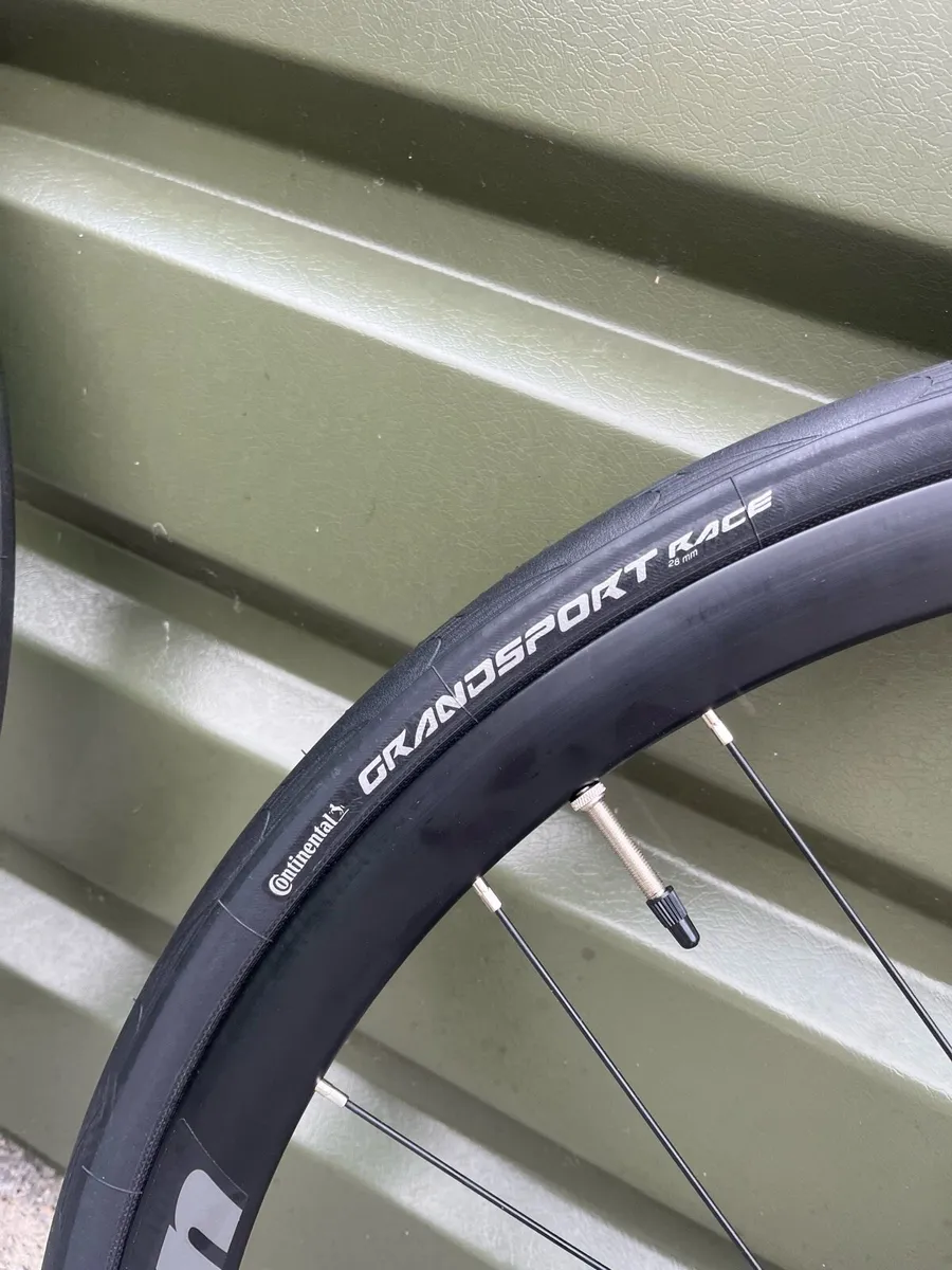 Vision 30 disc wheelset - Image 3