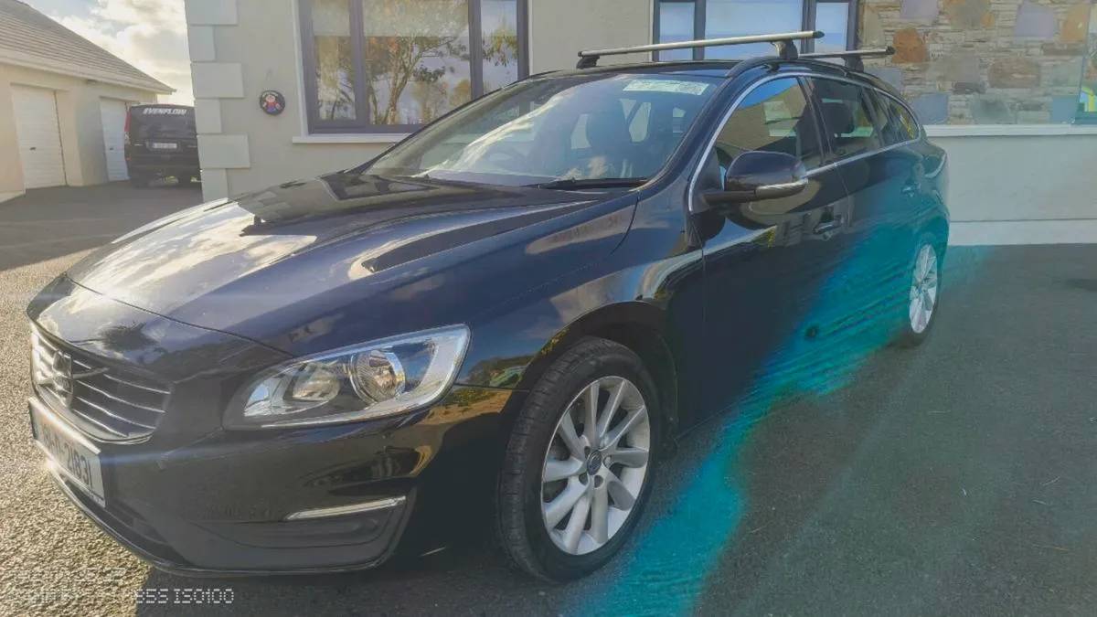 2018 Volvo V60 D3, NCT until October 27 - Image 3