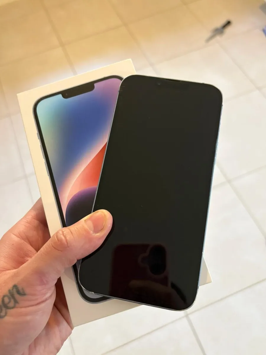 iPhone 14 Plus sim free 128GB blue with box - Image 3