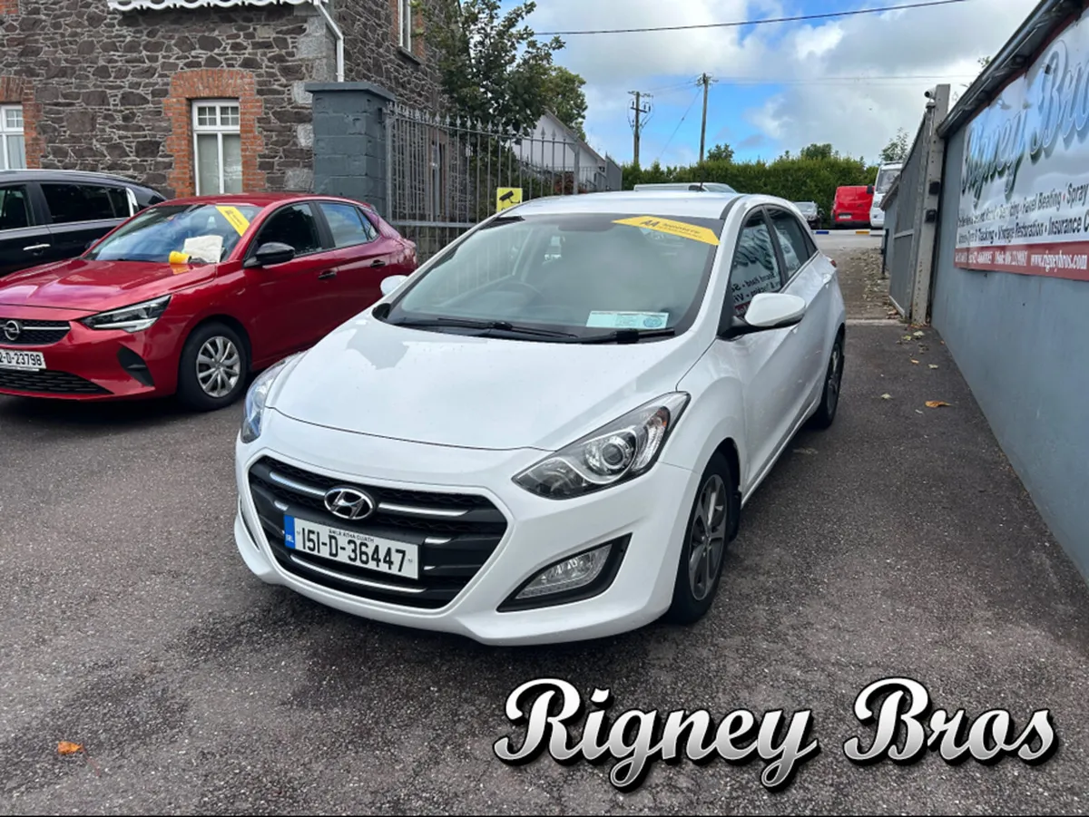 Hyundai i30 1.6 DELUXE 5DR - Image 3