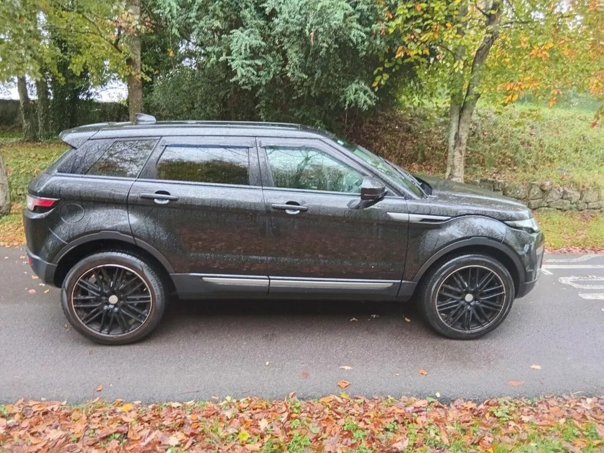 Range Rover Evoque - Image 4