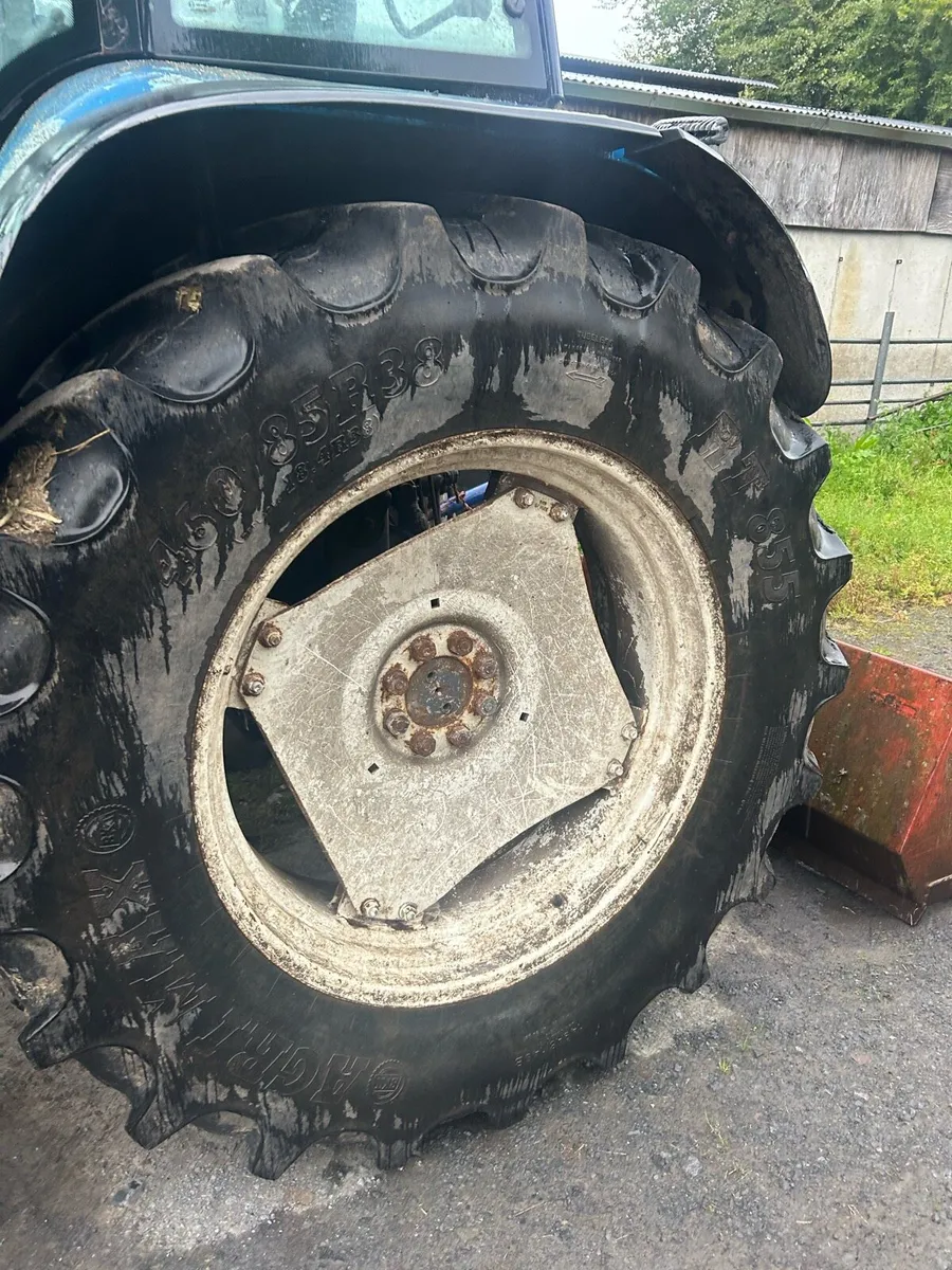 New Holland 7840 - Image 3