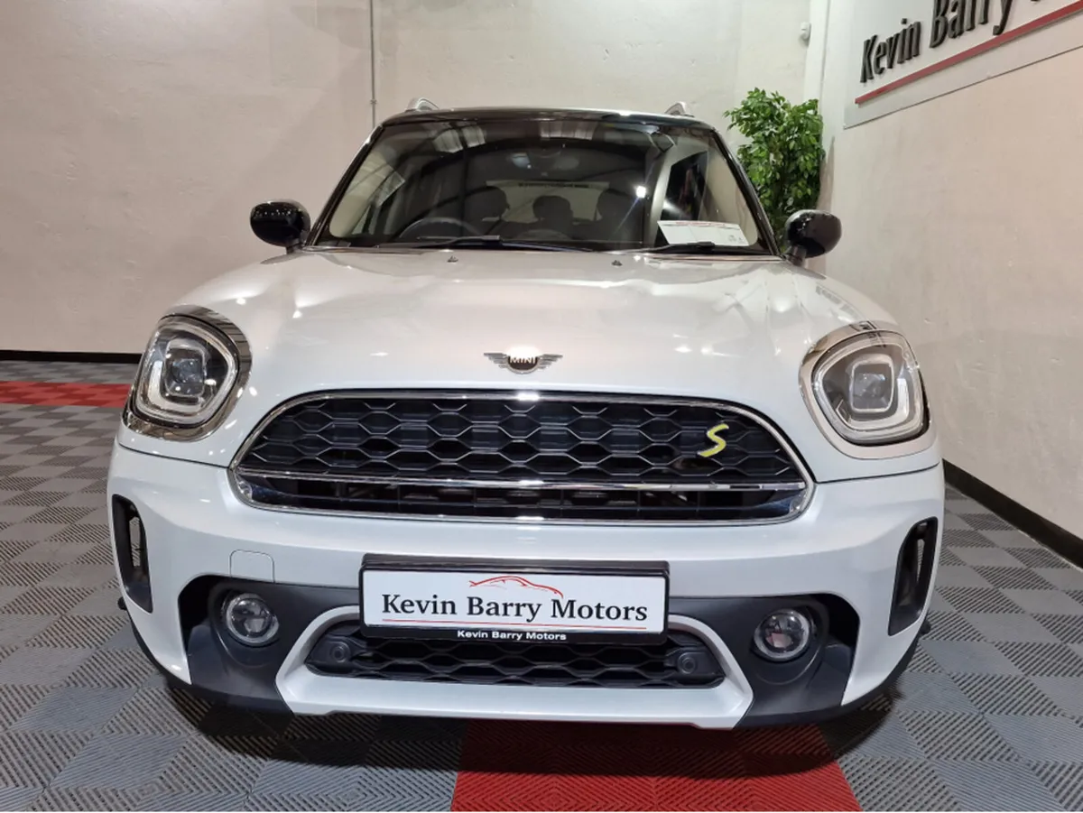 Mini Countryman S E ALL4 EXCLUSIVE (PLUG IN HYBRID - Image 3