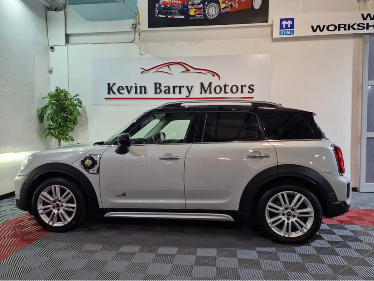 Mini Countryman S E ALL4 EXCLUSIVE (PLUG IN HYBRID - Image 4