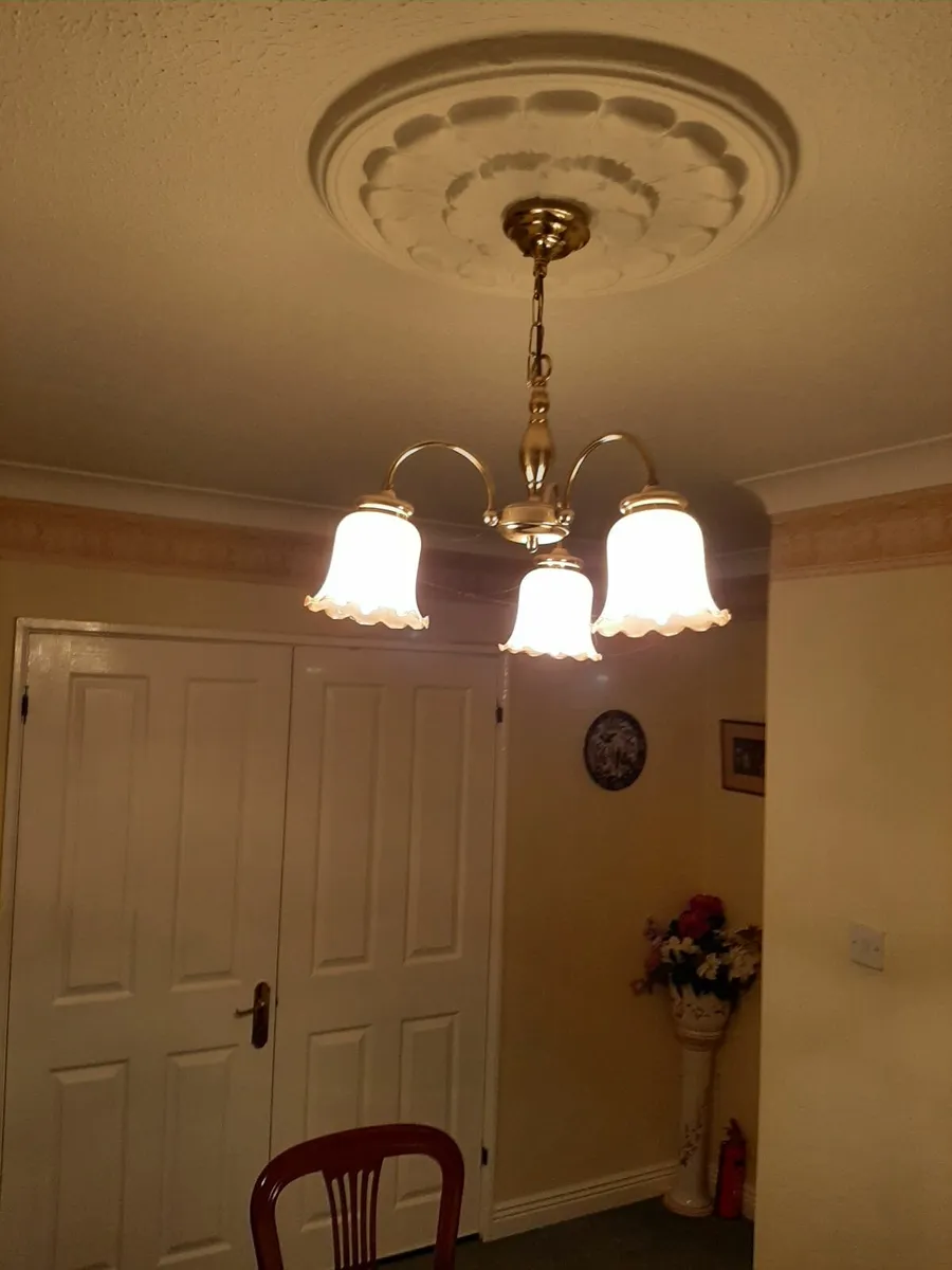 Light fitting - Image 2