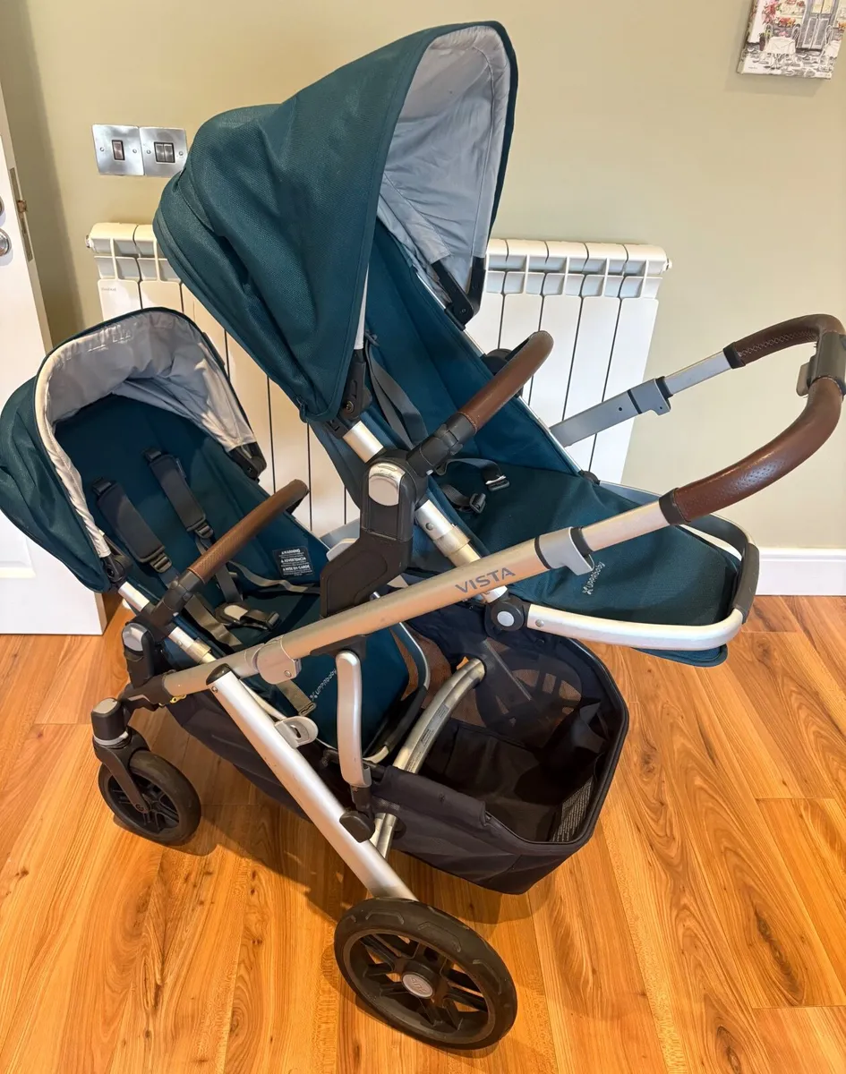 Uppababy Vista V2 and Maxi Cosi Double Travel Set - Image 4