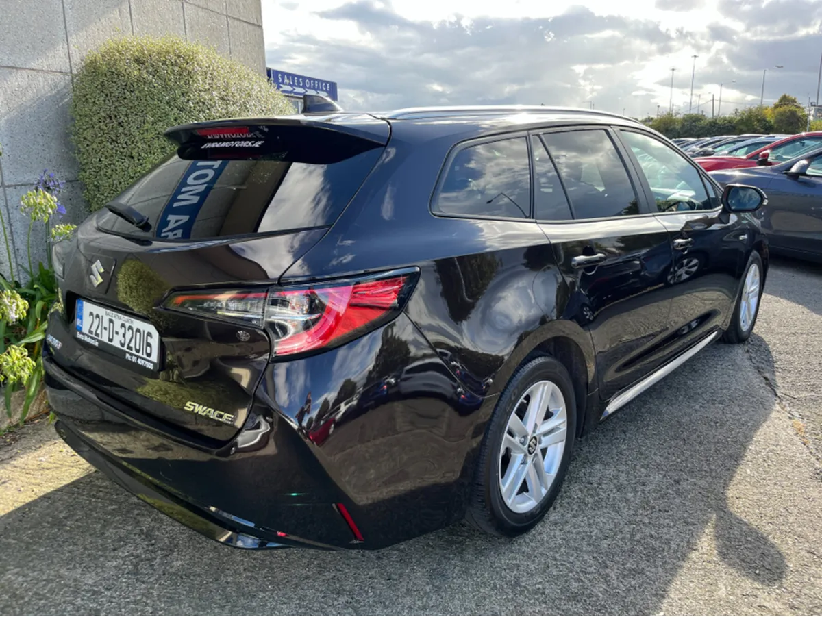Suzuki Swace 1.8 HYBRID PETROL SZ-T AUTOMATIC //AU - Image 4