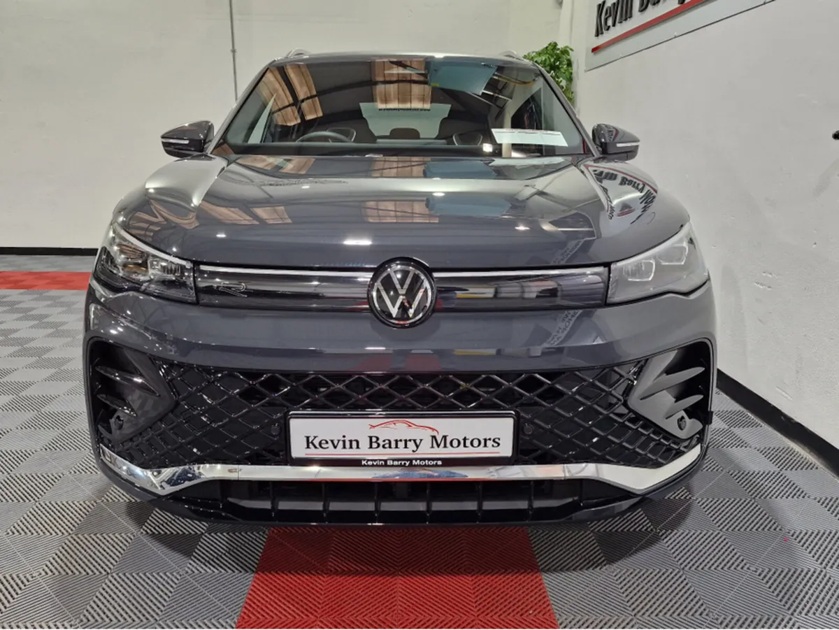 Volkswagen Tiguan 1.5TSi PHEV R-LINE AUTOMATIC **O - Image 3