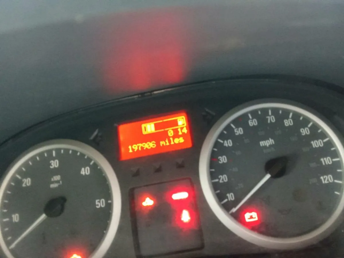 2011 vauxhall vivaro  new test. - Image 3