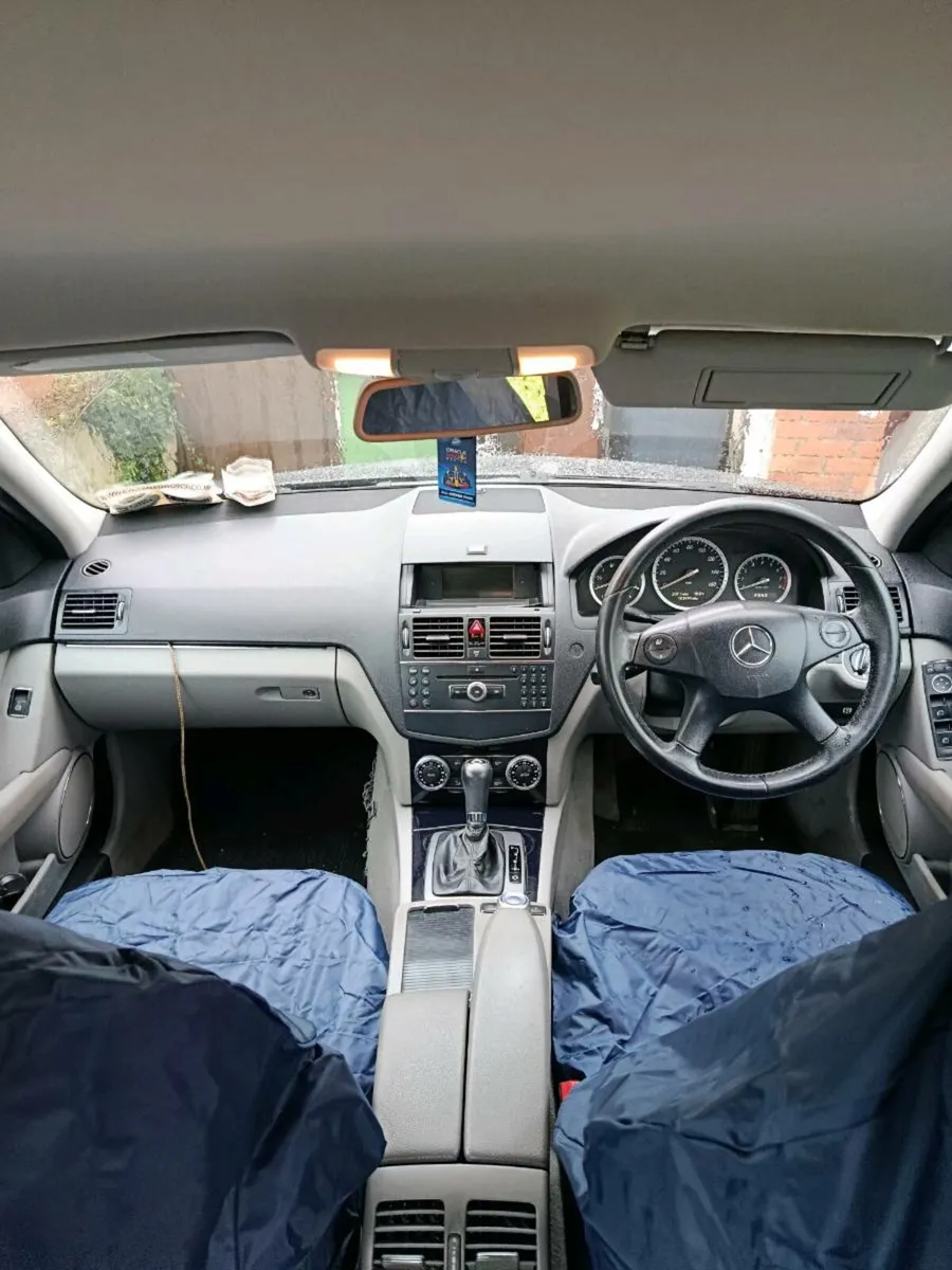 Mercedes c 180 - Image 2