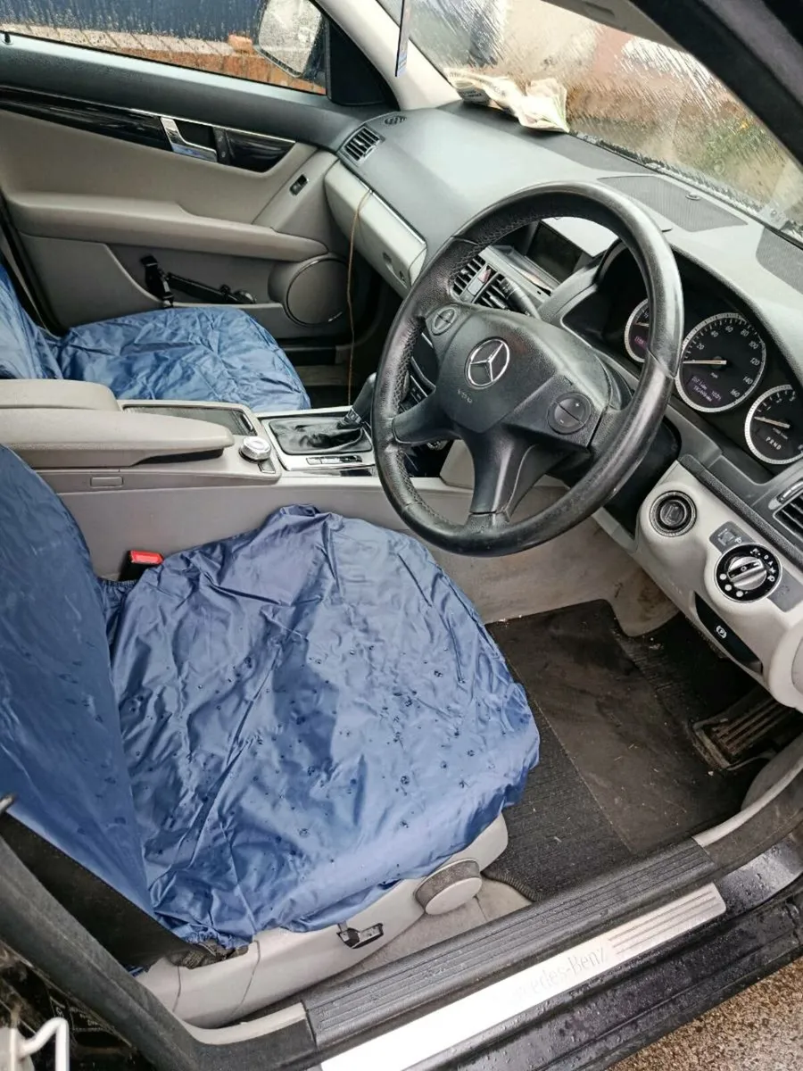 Mercedes c 180 - Image 3