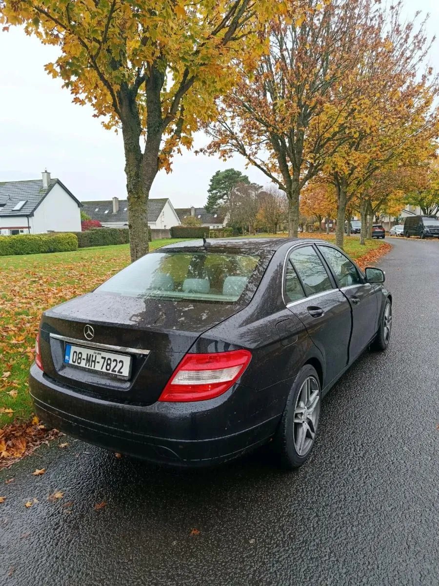 Mercedes c 180 - Image 1