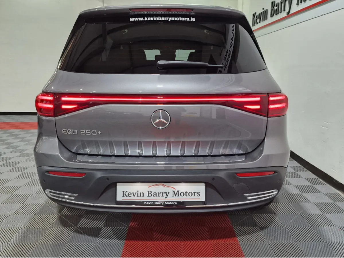 Mercedes-Benz EQB **DEPOSIT TAKEN** - Image 4