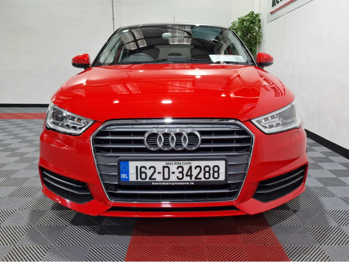 Audi A1 1.0TFSi (TWO TONE) SPORTBACK 95BHP AUTOMAT - Image 3
