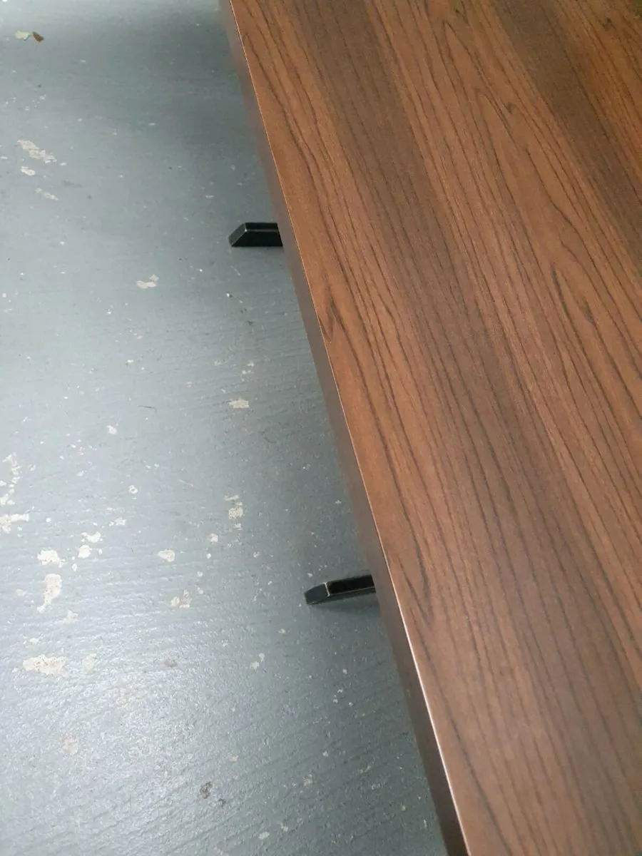 Walnut venered dining table - Image 3