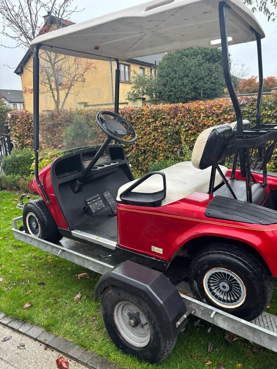 Ezgo golf electric buggy 2004 plus trailer - Image 3