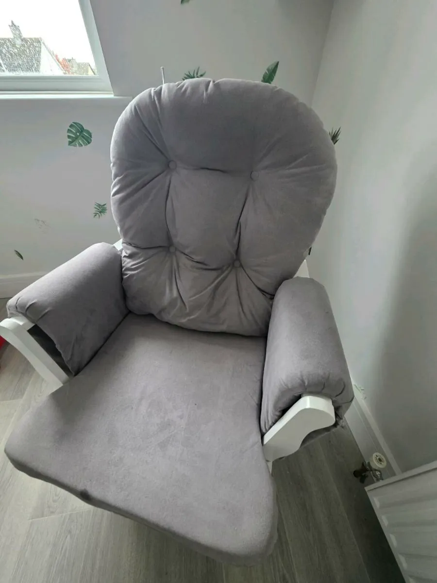 Rocking Chair - Image 2