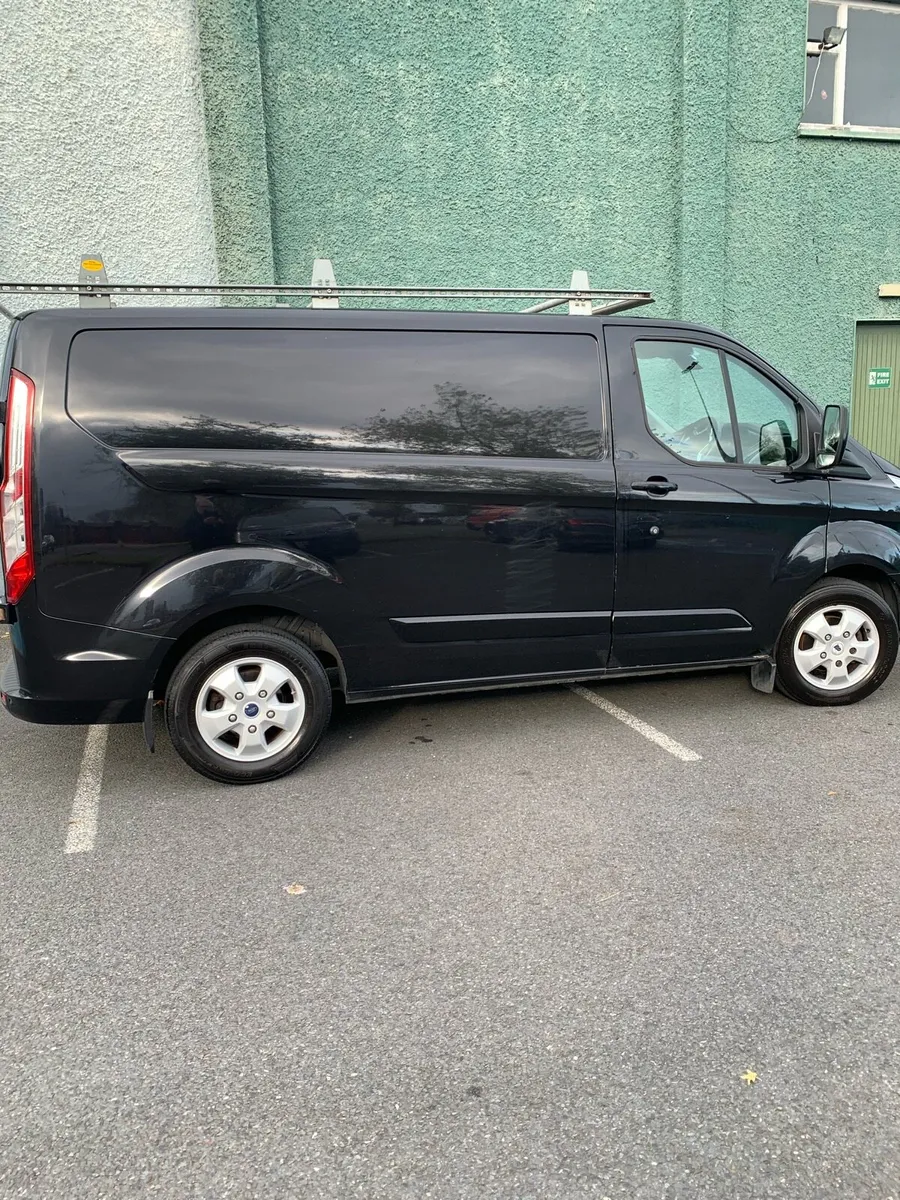 Ford Transit Custom - Image 2