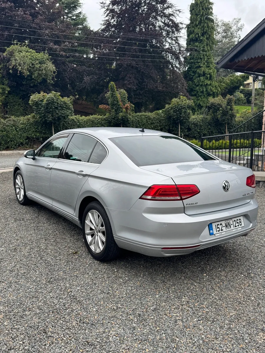2015 Volkswagen Passat - Image 4