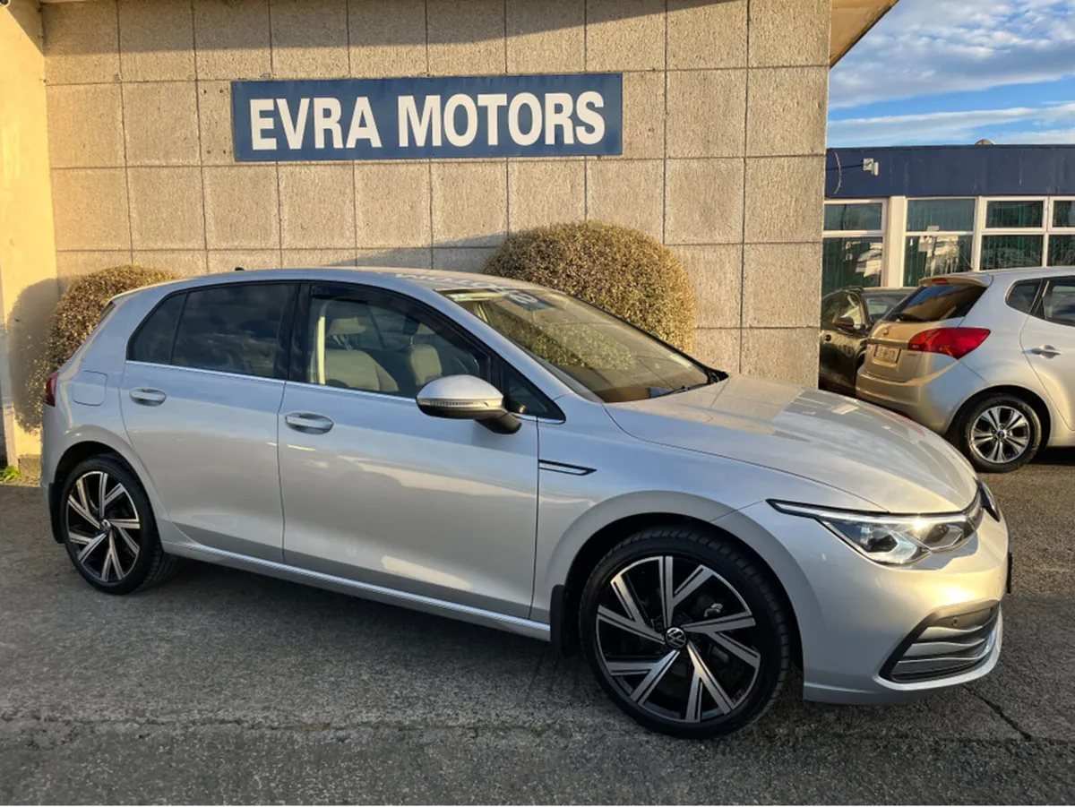 Volkswagen Golf STYLE 2.0 TDI DIESEL //HIGH SPEC// - Image 3