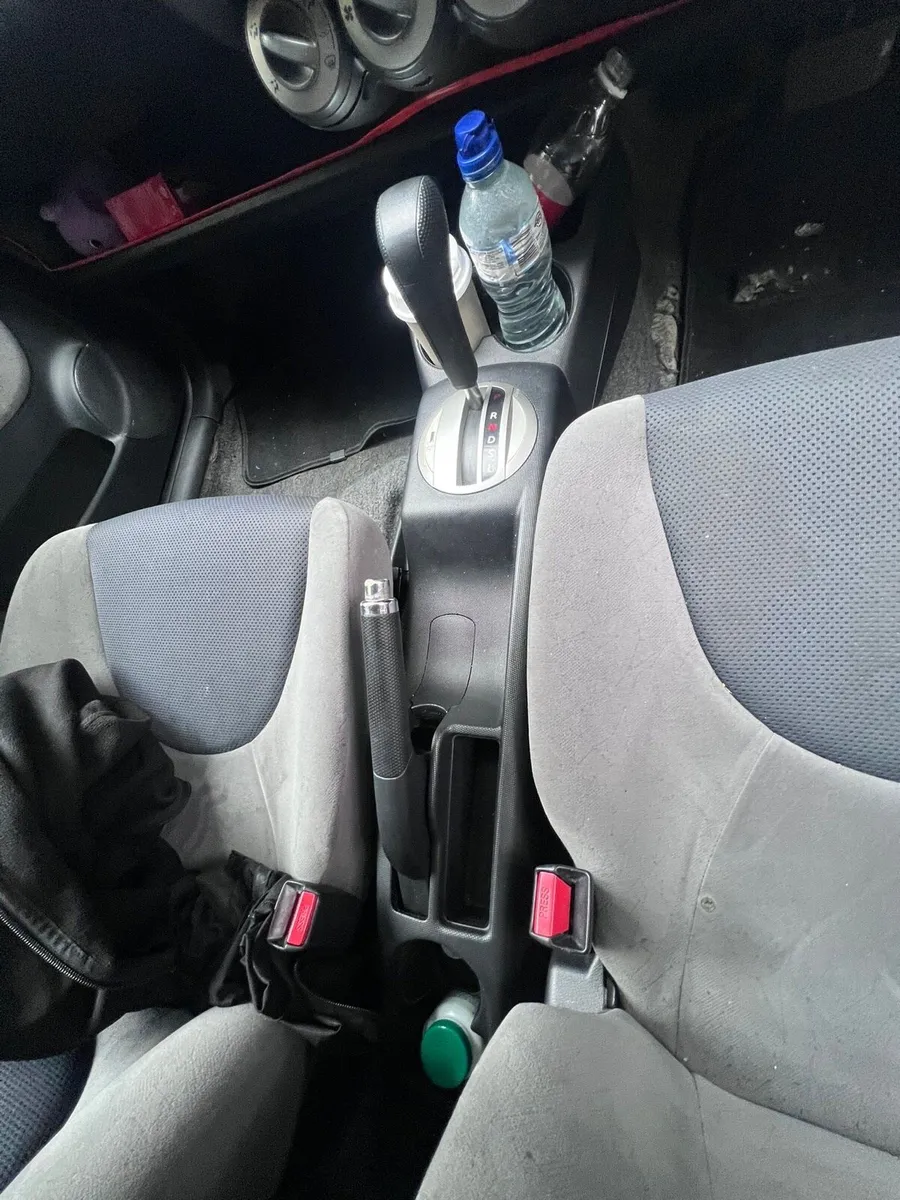 Car - Image 2
