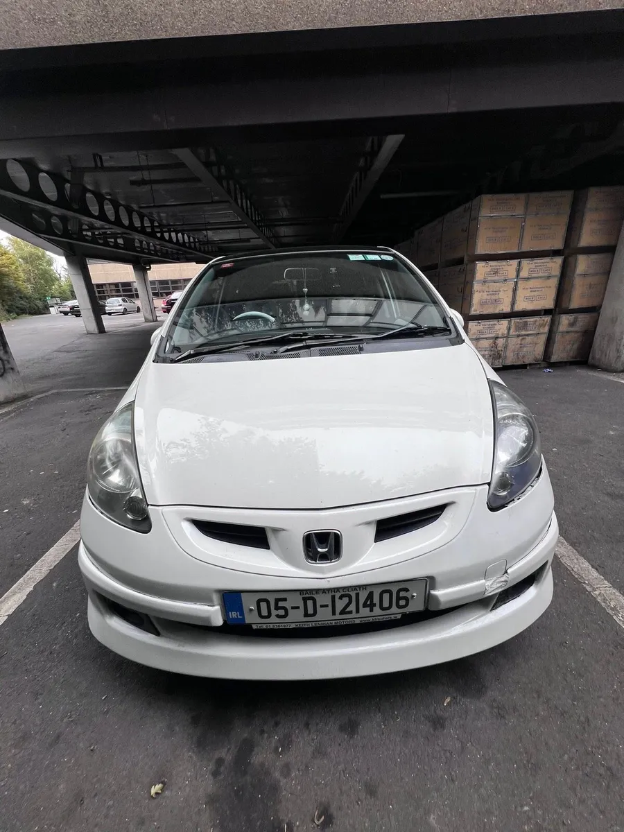 Car - Image 4