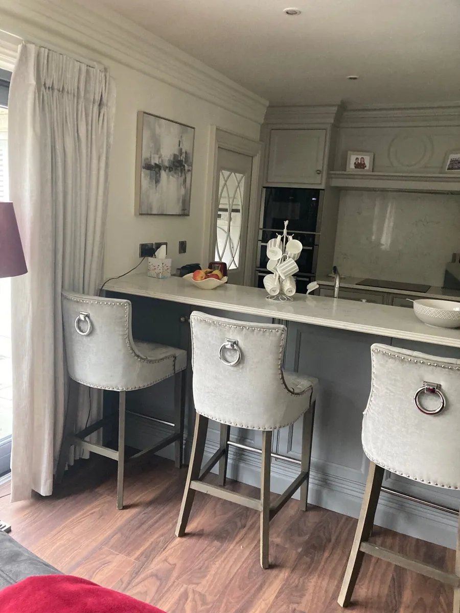 Bar/Island  Stools - Image 3